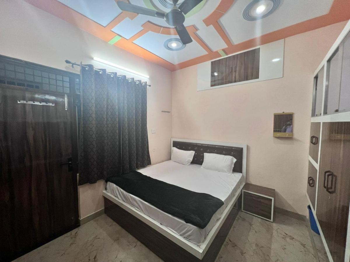 The Orchid Villa Homestay - Walkable Distance From Taj Mahal Agra  Extérieur photo