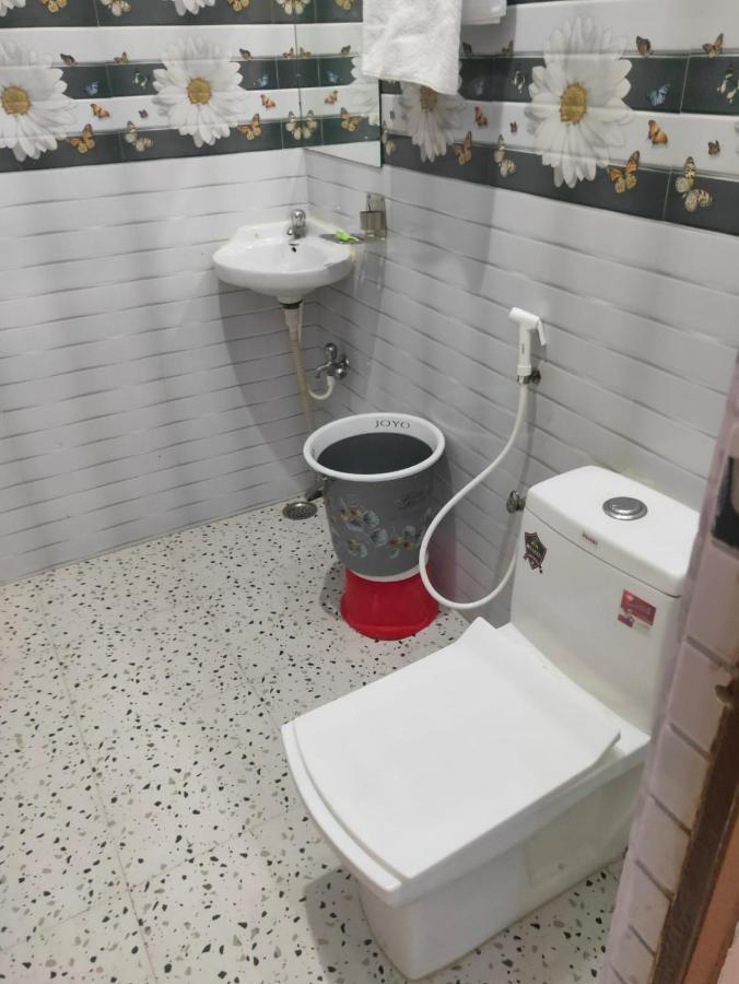 The Orchid Villa Homestay - Walkable Distance From Taj Mahal Agra  Extérieur photo