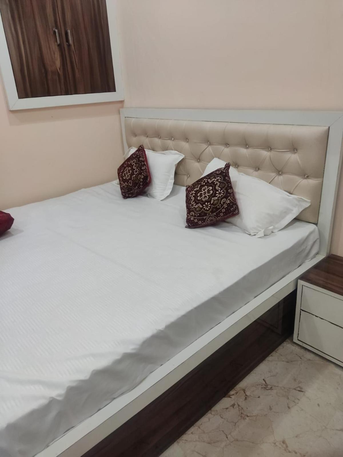 The Orchid Villa Homestay - Walkable Distance From Taj Mahal Agra  Extérieur photo